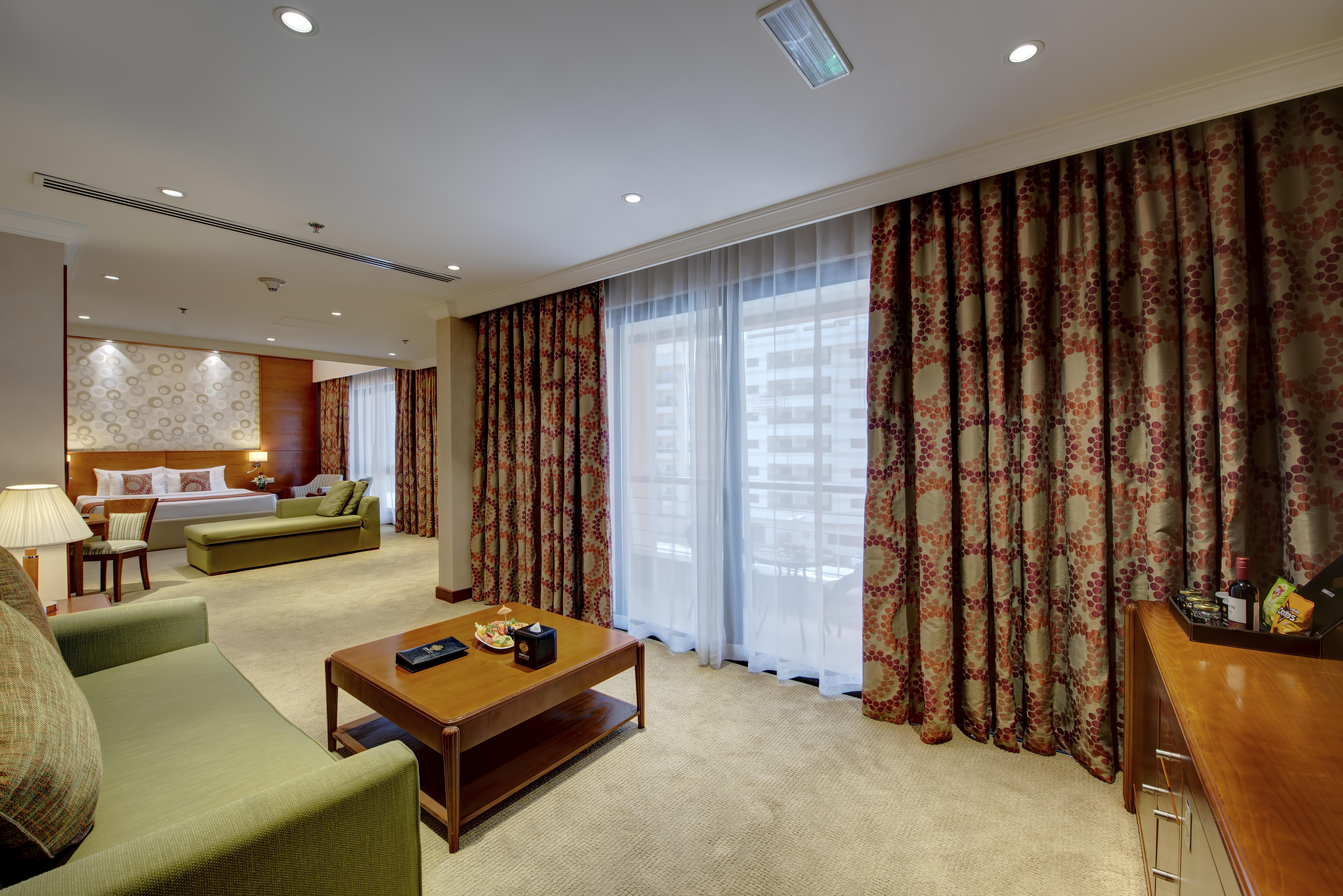 Donatello Hotel Dubai Exterior photo